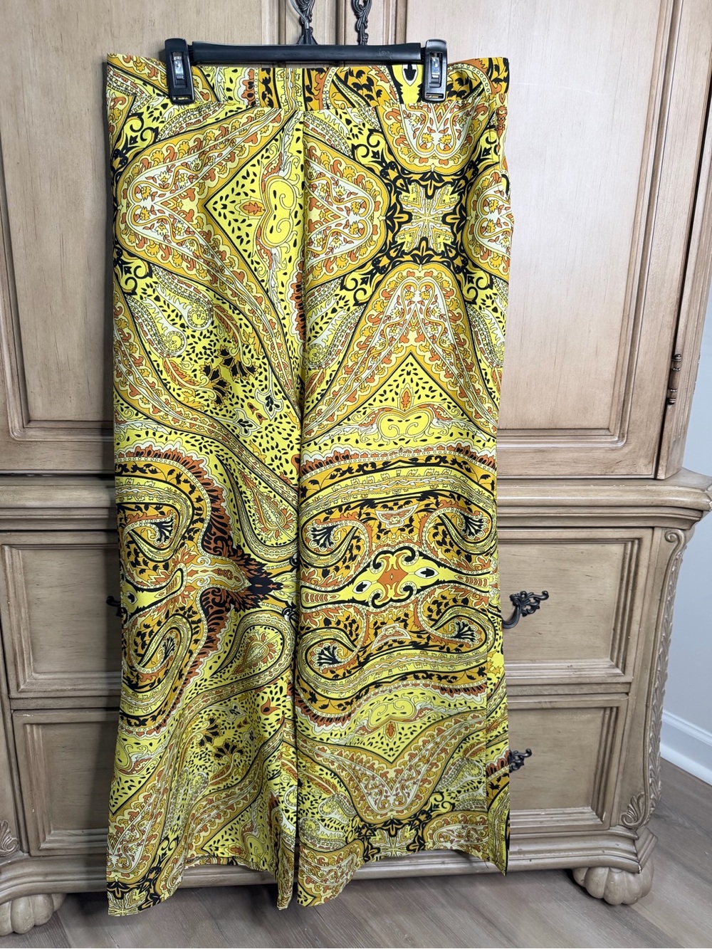 Boohoo Yellow Paisley Pants - Women